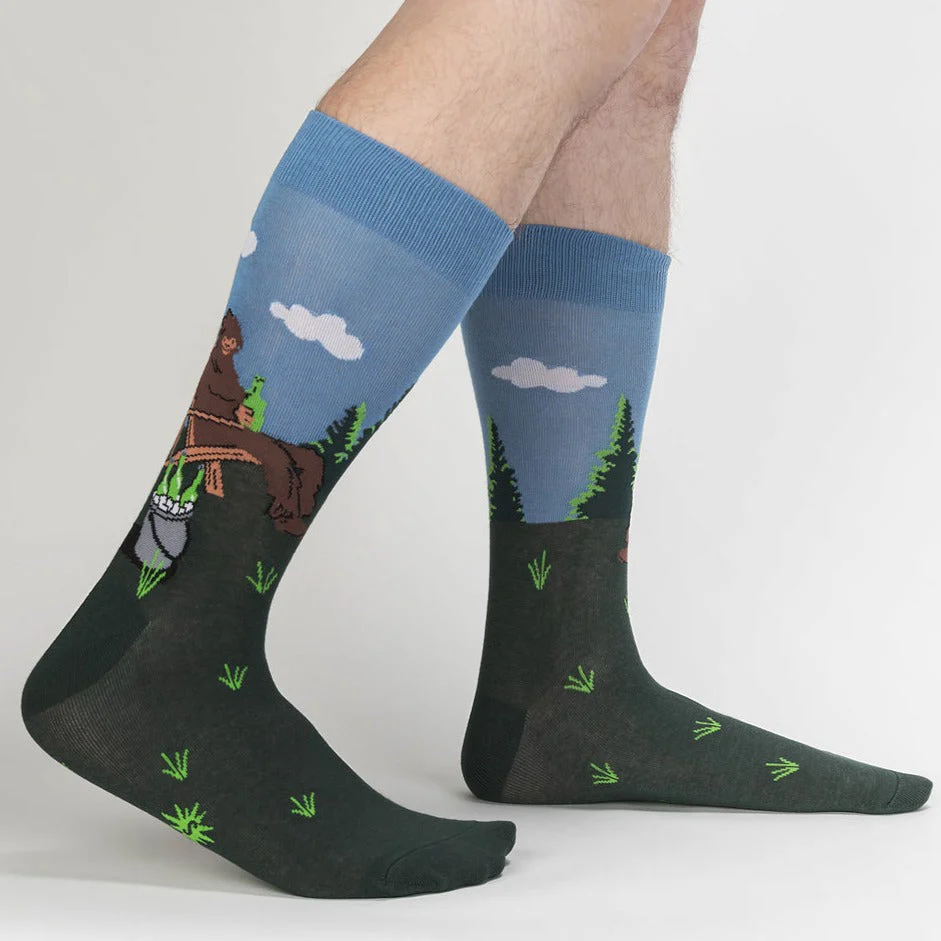 Bigfoot Bucket List Men's Socks