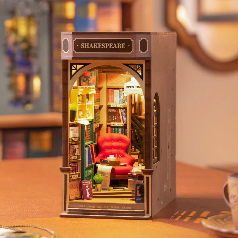 Bookstore Book Nook & Wonderland DIY Craft Kit - Image 2