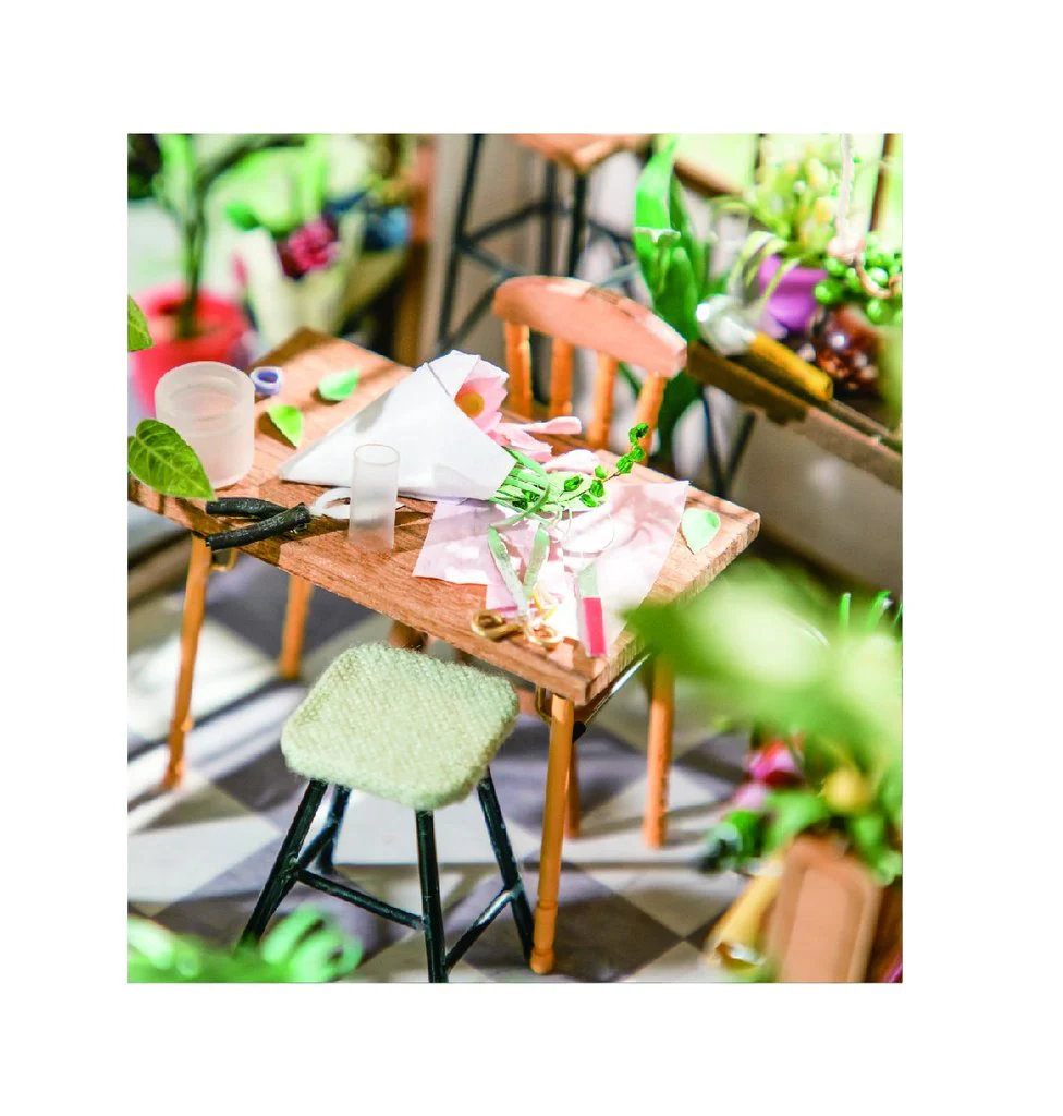 DIY Miniature:  Emily's Flower Shop - Image 3