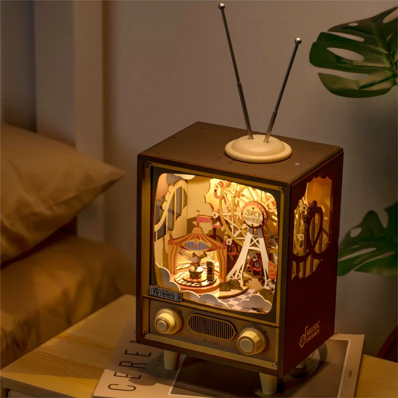 DIY Sunset Carnival Music Box - Image 2