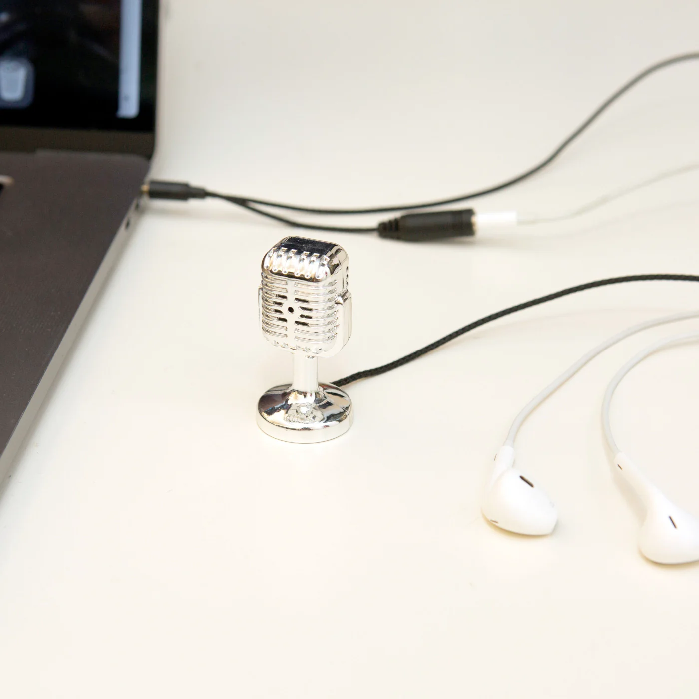 Plug & Play Mini Microphone (USB-C) - Image 2