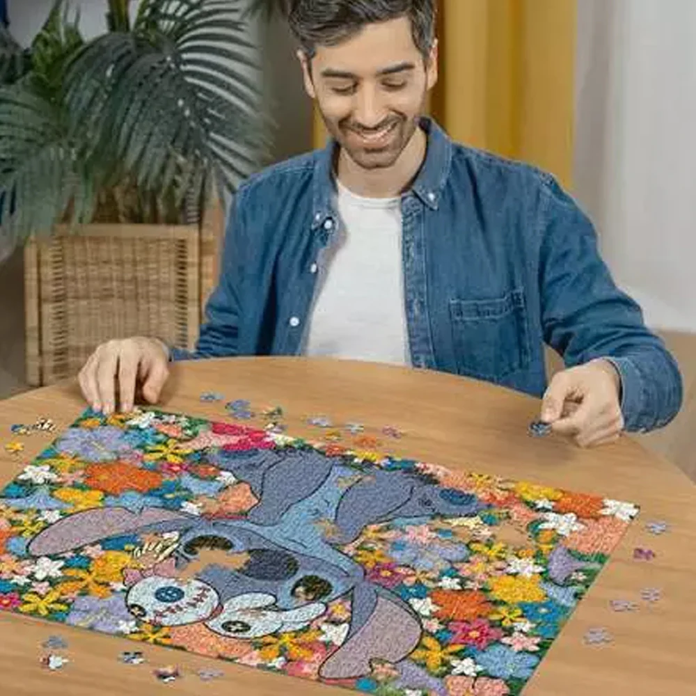 Ravensburger Disney Stitch 1000 Pc Puzzle - Image 3