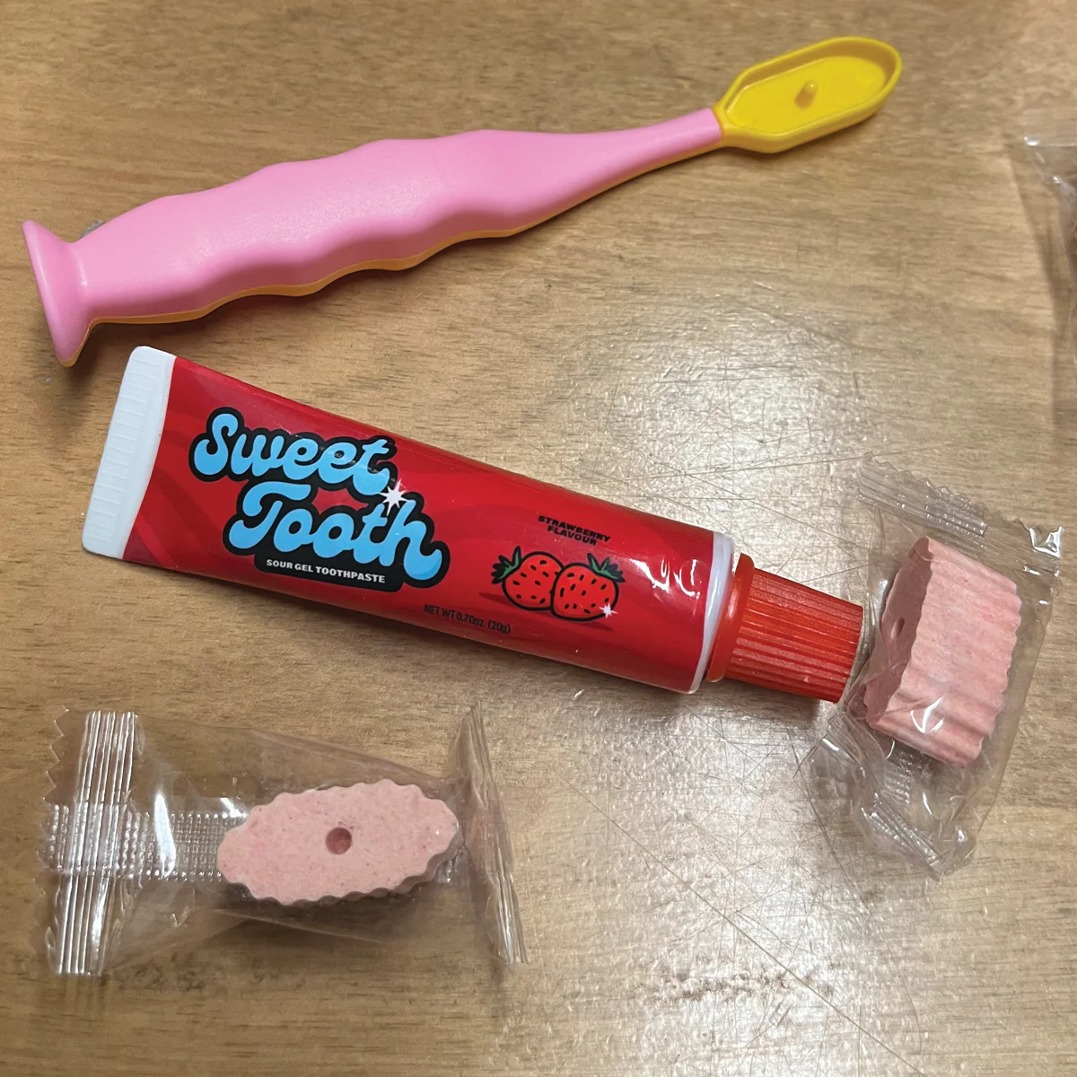Sweet Tooth - Candy Toothbrush & Sour Toothpaste - 1 random flavor - Image 6
