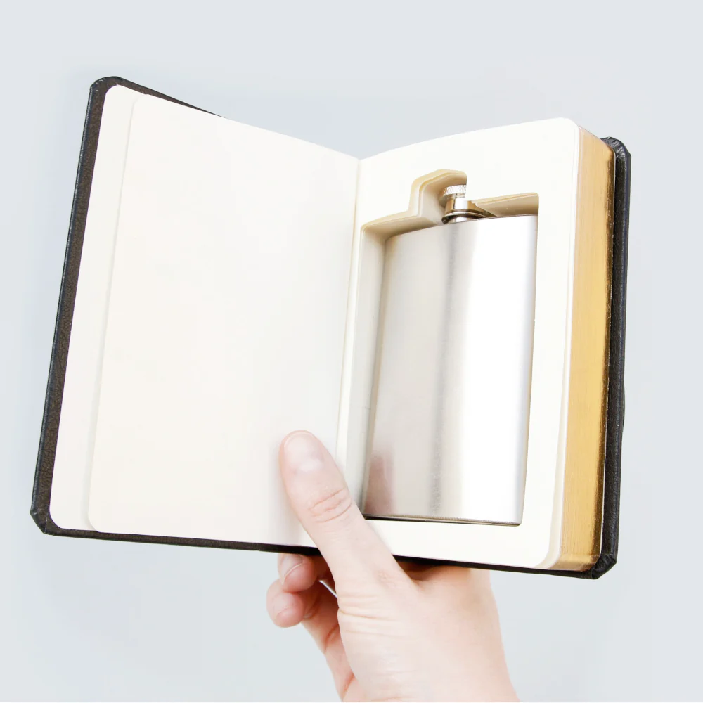 The Good Book - hidden flask - Image 2